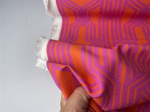 Fastvævet viscose - grafisk design i pink og orange